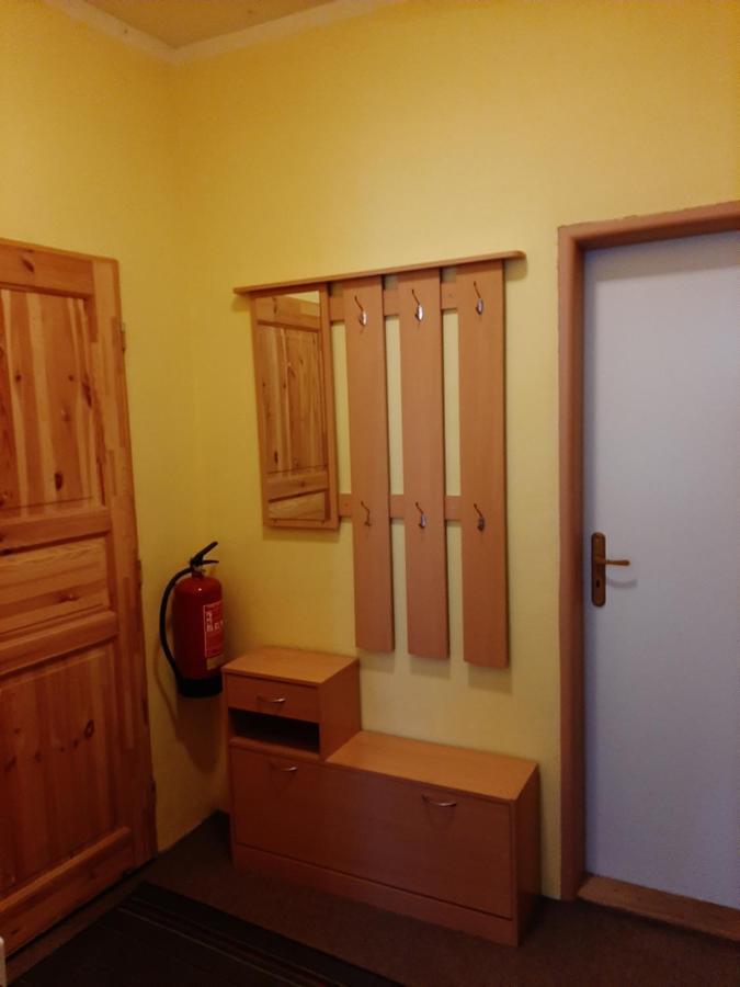 Apartmany-Zamecka Restaurace Jindrichovice Dış mekan fotoğraf