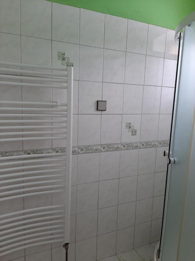 Apartmany-Zamecka Restaurace Jindrichovice Dış mekan fotoğraf