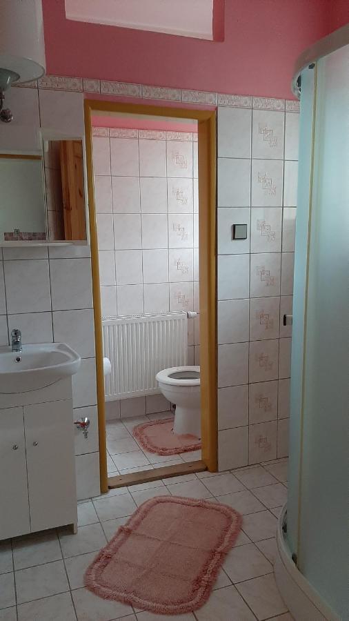 Apartmany-Zamecka Restaurace Jindrichovice Dış mekan fotoğraf