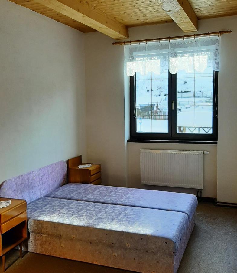 Apartmany-Zamecka Restaurace Jindrichovice Dış mekan fotoğraf